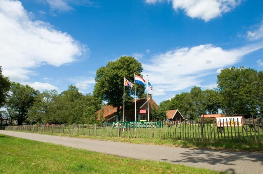 H.R. De Staakenborgh Hotell Bourtange Exteriör bild